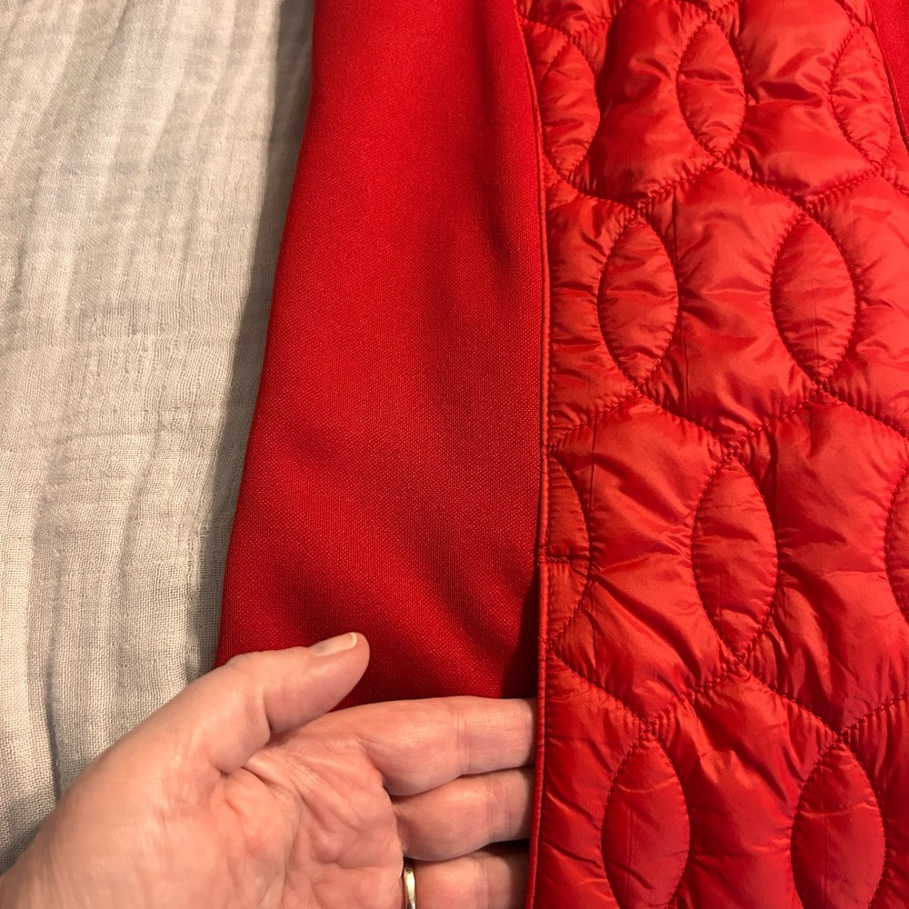 Chico's Weekends Laine Quilt Vest in Rojo Red Size O (S/4) - Picture 3 of 9